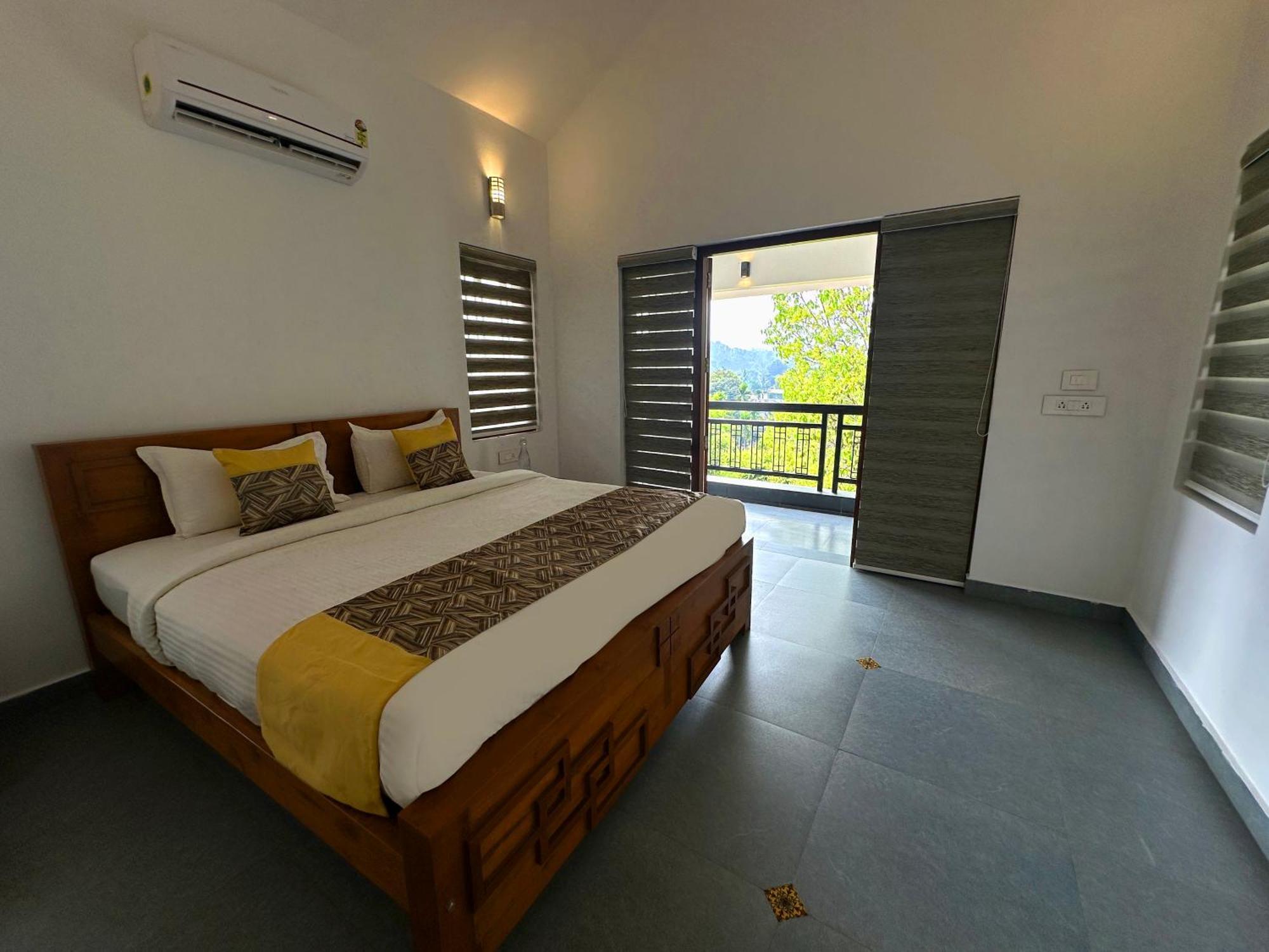 Tarang Holiday Homes Витірі Екстер'єр фото