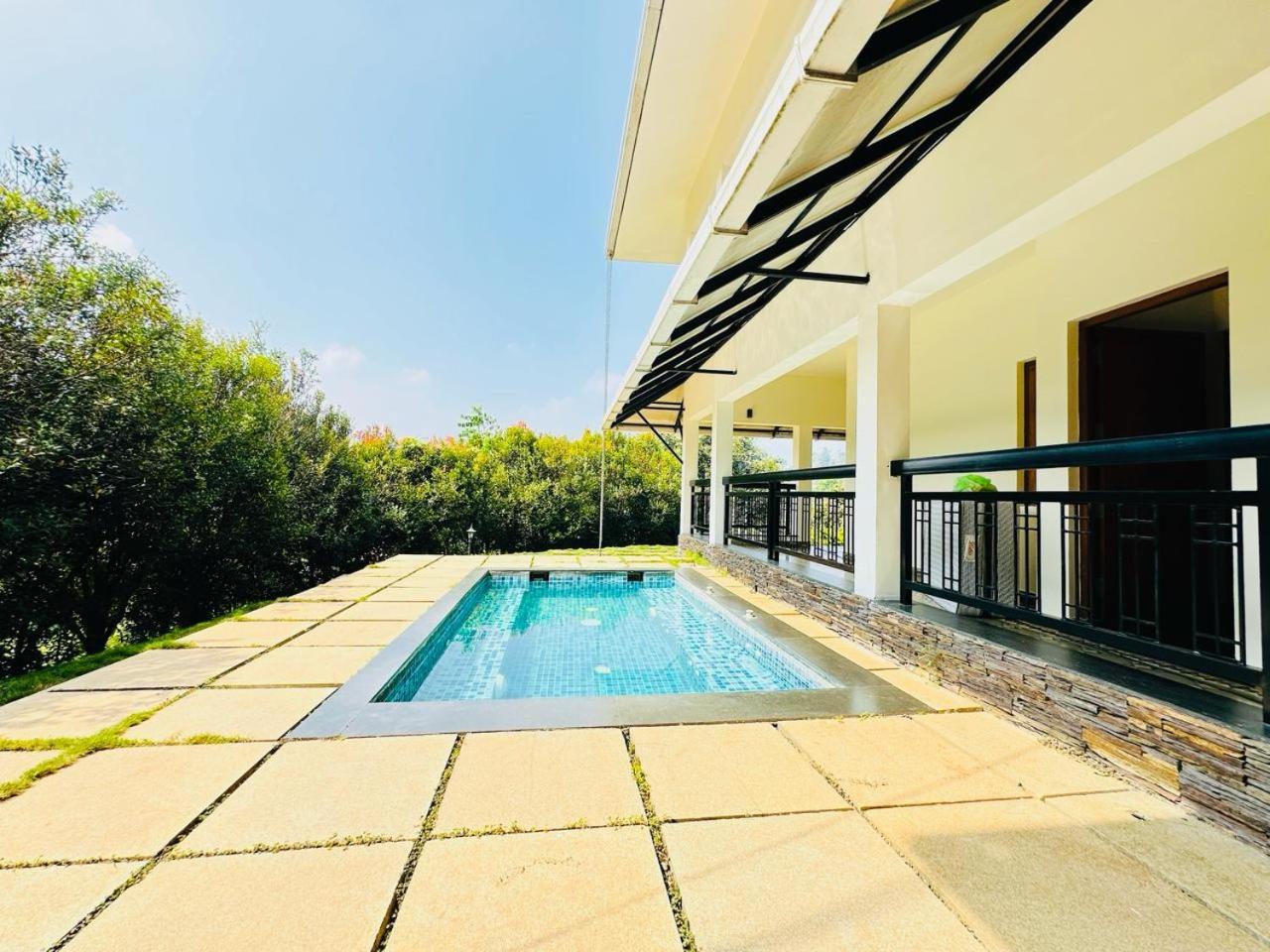 Tarang Holiday Homes Витірі Екстер'єр фото
